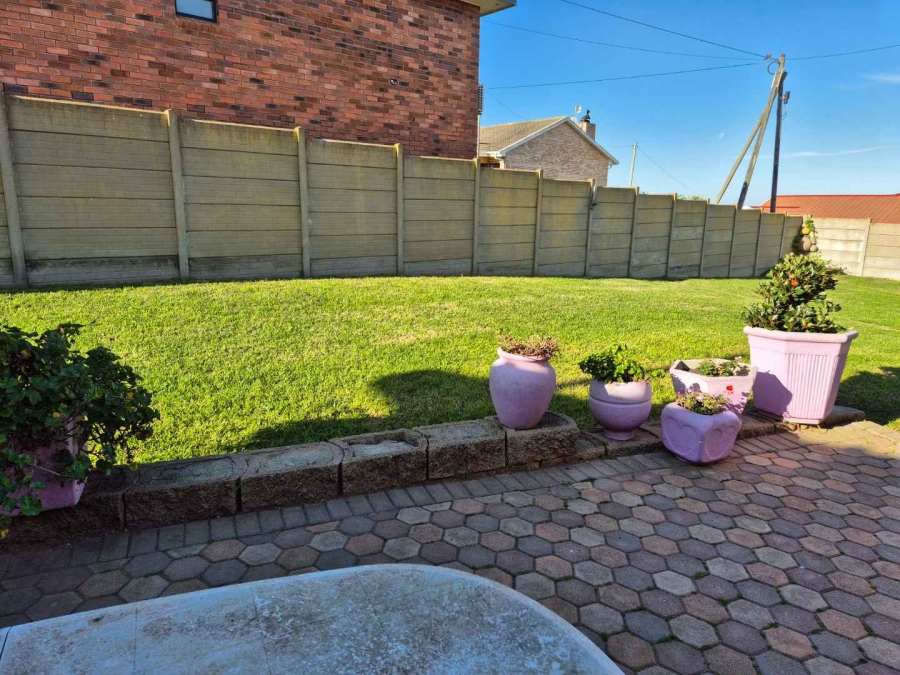 3 Bedroom Property for Sale in Dana Bay Western Cape